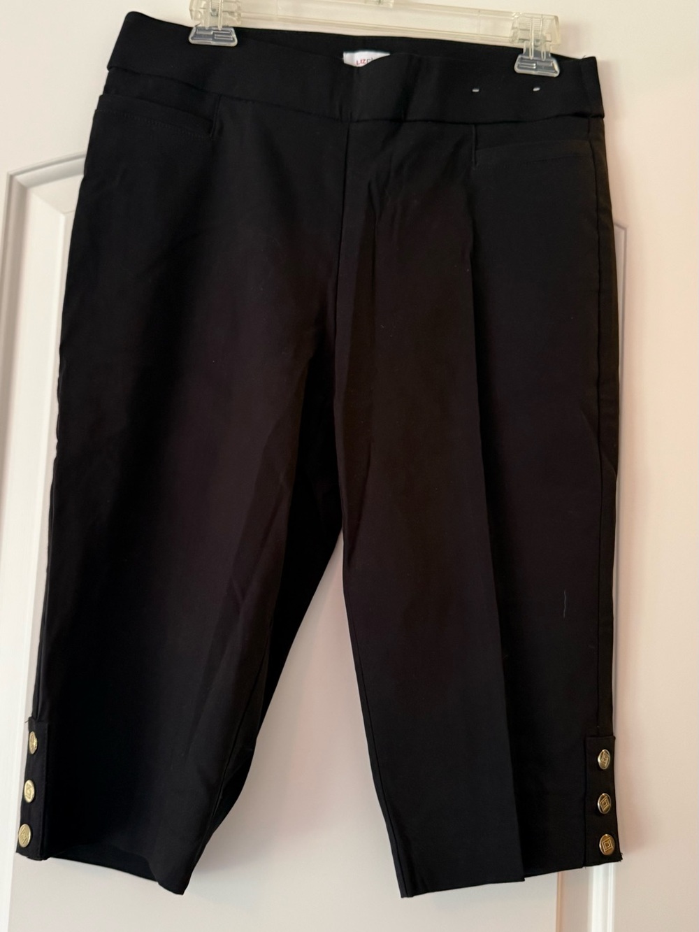 Liz Claiborne Black Cropped Pants with Gold Button Cuffs